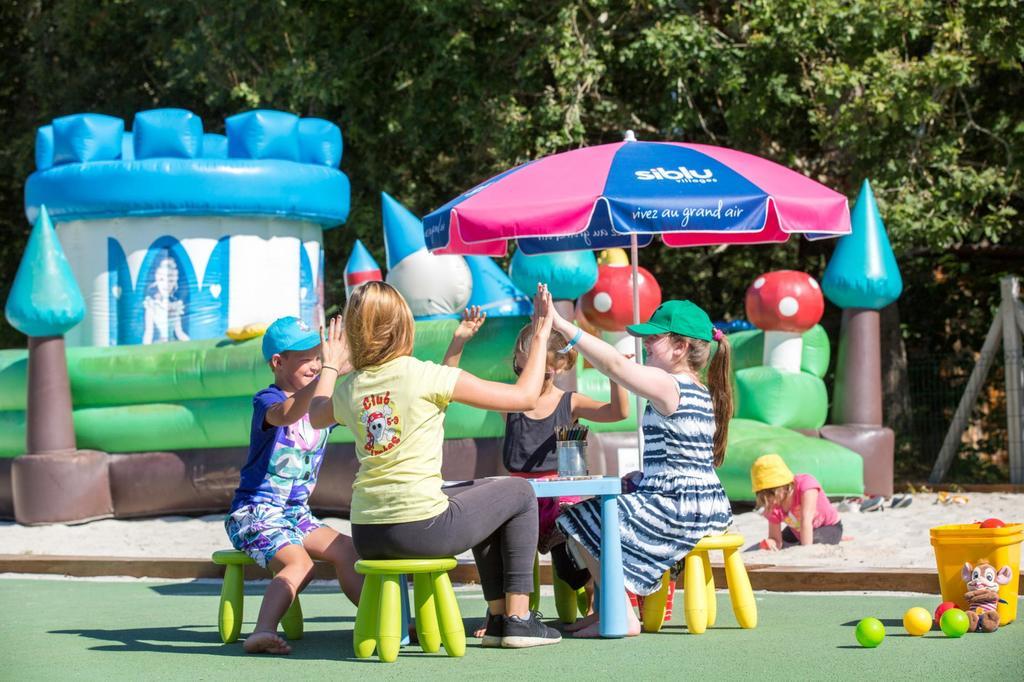 Camping Officiel Siblu Domaine De Soulac Екстериор снимка